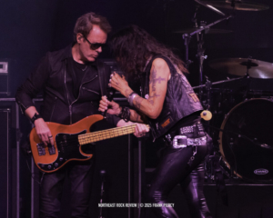 Stephen Pearcy / Warren DeMartini