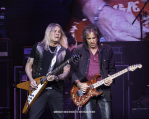 Stephen Pearcy / Warren DeMartini